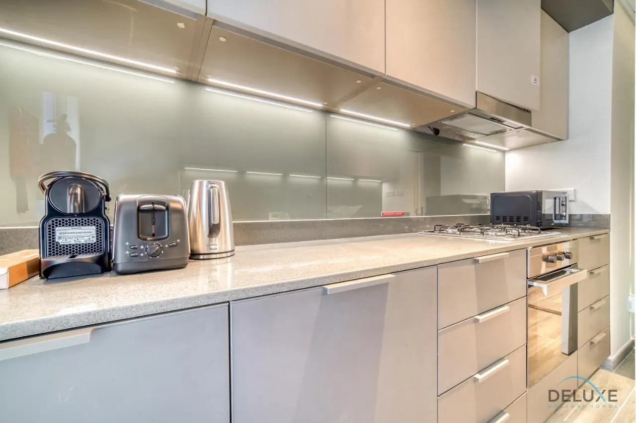 Charming 2Br With Assistant Room At Mesk 1 Midtown Dubai Production City By Deluxe Holiday Homes Emirati Arabi Uniti